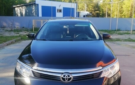 Toyota Camry, 2015 год, 1 890 000 рублей, 2 фотография