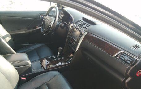Toyota Camry, 2015 год, 1 890 000 рублей, 13 фотография