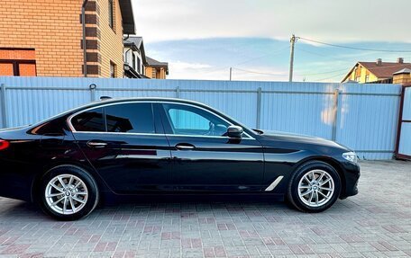 BMW 5 серия, 2018 год, 2 300 000 рублей, 31 фотография