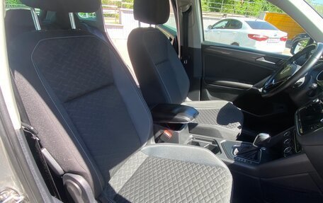 Volkswagen Tiguan II, 2018 год, 2 090 000 рублей, 24 фотография