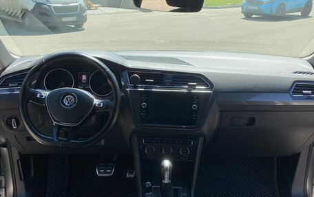 Volkswagen Tiguan II, 2018 год, 2 090 000 рублей, 27 фотография