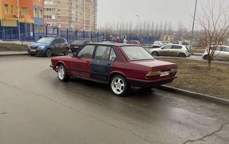 BMW 5 серия, 1984 год, 330 000 рублей, 1 фотография