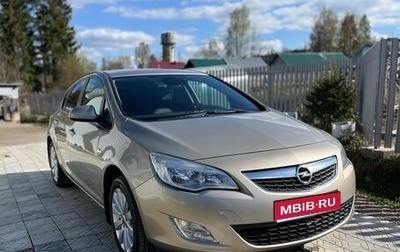 Opel Astra J, 2010 год, 820 000 рублей, 1 фотография