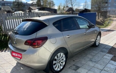 Opel Astra J, 2010 год, 820 000 рублей, 2 фотография