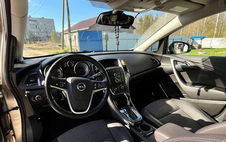 Opel Astra J, 2010 год, 820 000 рублей, 13 фотография