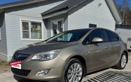Opel Astra J, 2010 год, 820 000 рублей, 6 фотография
