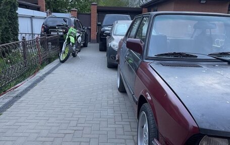 BMW 5 серия, 1984 год, 330 000 рублей, 4 фотография