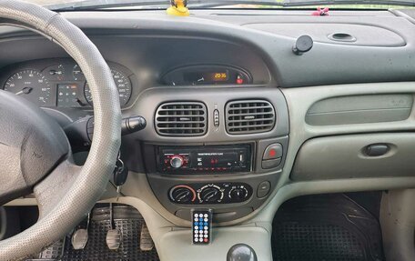 Renault Scenic III, 2002 год, 185 000 рублей, 14 фотография