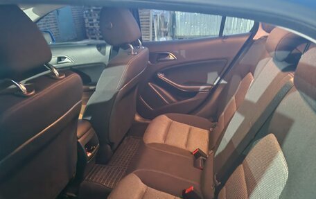 Mercedes-Benz GLA, 2015 год, 1 850 000 рублей, 6 фотография