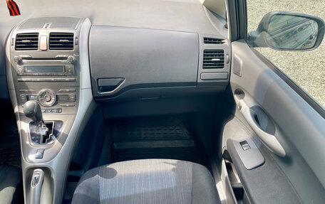 Toyota Auris II, 2007 год, 750 000 рублей, 19 фотография