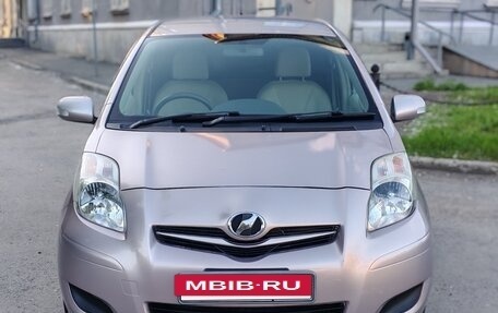 Toyota Vitz, 2009 год, 550 000 рублей, 3 фотография