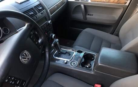 Volkswagen Touareg III, 2007 год, 900 000 рублей, 7 фотография