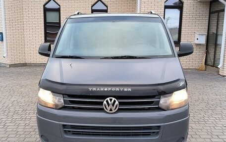 Volkswagen Transporter T5 рестайлинг, 2010 год, 1 600 000 рублей, 2 фотография