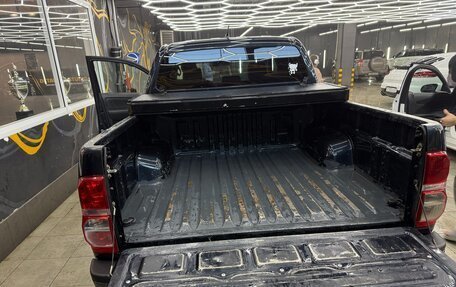 Toyota Hilux VII, 2014 год, 2 100 000 рублей, 17 фотография