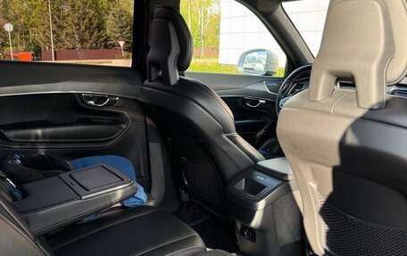 Volvo XC90 II рестайлинг, 2018 год, 3 750 000 рублей, 8 фотография