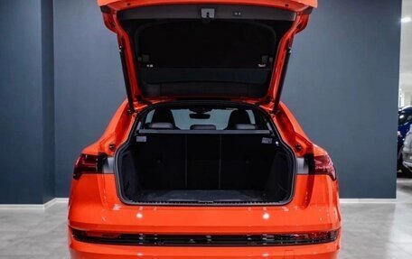 Audi e-tron Sportback I, 2021 год, 11 999 999 рублей, 7 фотография