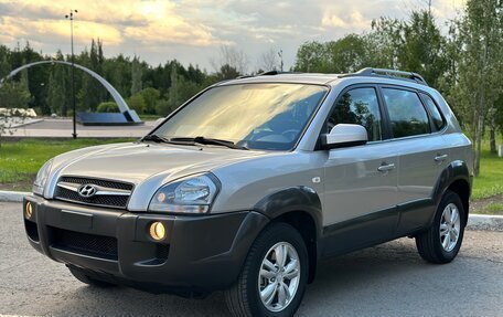 Hyundai Tucson III, 2008 год, 1 250 000 рублей, 3 фотография