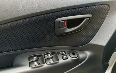 Hyundai Tucson III, 2008 год, 1 250 000 рублей, 27 фотография