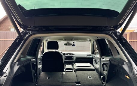 Volkswagen Tiguan II, 2019 год, 2 850 000 рублей, 4 фотография
