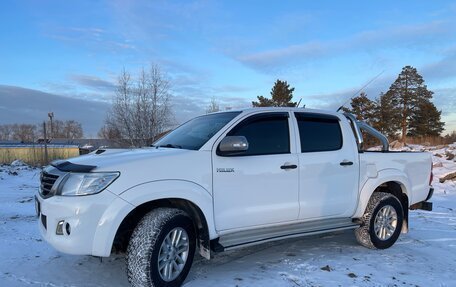 Toyota Hilux VII, 2014 год, 2 900 000 рублей, 1 фотография