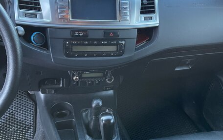 Toyota Hilux VII, 2014 год, 2 900 000 рублей, 7 фотография