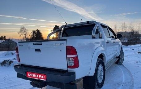 Toyota Hilux VII, 2014 год, 2 900 000 рублей, 4 фотография