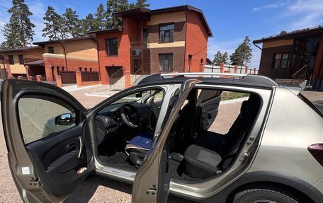 Renault Sandero II рестайлинг, 2020 год, 1 200 000 рублей, 15 фотография