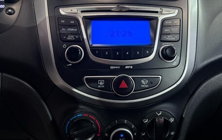 Hyundai Solaris II рестайлинг, 2011 год, 639 000 рублей, 11 фотография