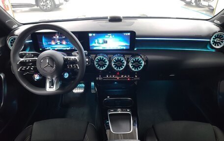 Mercedes-Benz A-Класс AMG, 2025 год, 6 900 000 рублей, 12 фотография