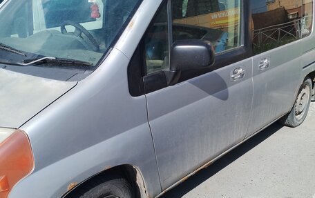 Honda Mobilio I, 2002 год, 250 000 рублей, 2 фотография