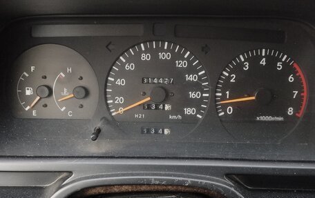 Toyota HiAce H100, 2004 год, 850 000 рублей, 9 фотография