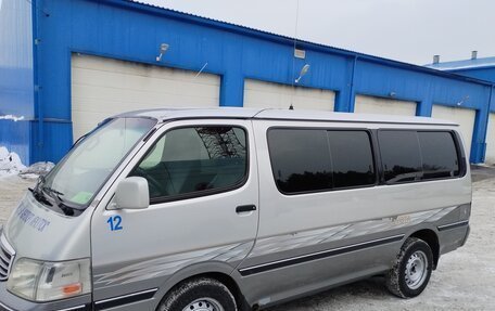 Toyota HiAce H100, 2004 год, 850 000 рублей, 10 фотография