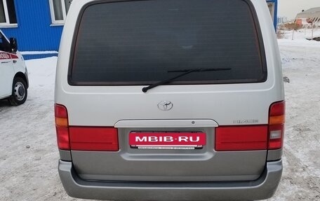 Toyota HiAce H100, 2004 год, 850 000 рублей, 2 фотография