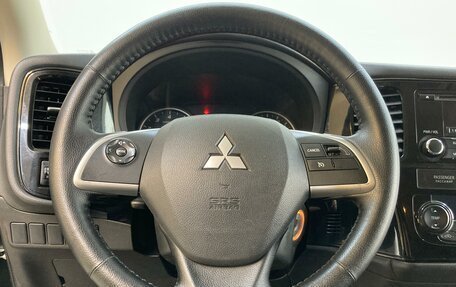 Mitsubishi Outlander III рестайлинг 3, 2013 год, 1 520 000 рублей, 10 фотография