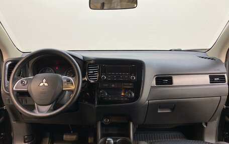 Mitsubishi Outlander III рестайлинг 3, 2013 год, 1 520 000 рублей, 9 фотография