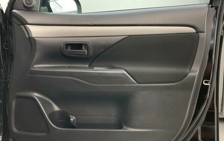 Mitsubishi Outlander III рестайлинг 3, 2013 год, 1 520 000 рублей, 18 фотография