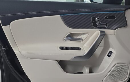 Mercedes-Benz CLA, 2025 год, 4 840 000 рублей, 15 фотография
