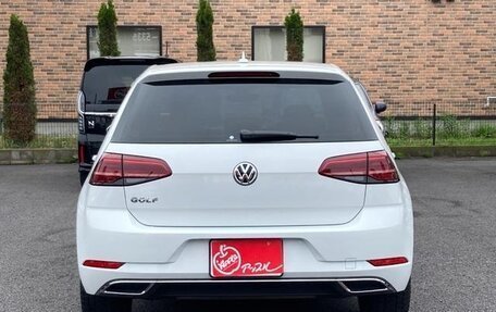 Volkswagen Golf VII, 2018 год, 1 100 000 рублей, 6 фотография