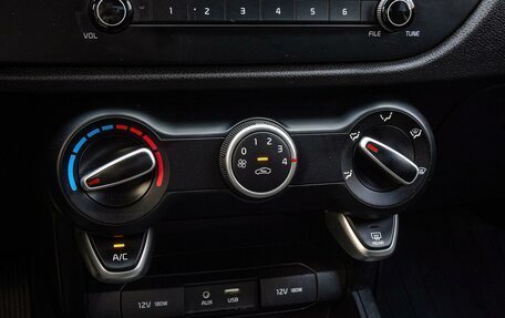 KIA Rio IV, 2019 год, 1 390 000 рублей, 13 фотография