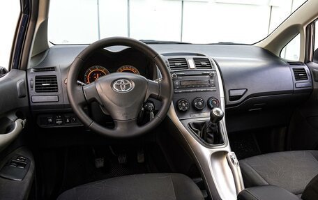 Toyota Auris II, 2008 год, 640 000 рублей, 6 фотография