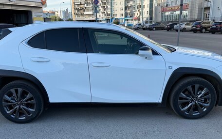 Lexus UX I, 2019 год, 2 900 000 рублей, 12 фотография