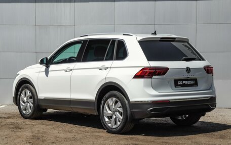 Volkswagen Tiguan II, 2021 год, 2 900 000 рублей, 2 фотография