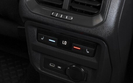 Volkswagen Tiguan II, 2021 год, 2 900 000 рублей, 18 фотография