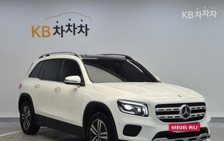 Mercedes-Benz GLB, 2020 год, 3 290 000 рублей, 2 фотография