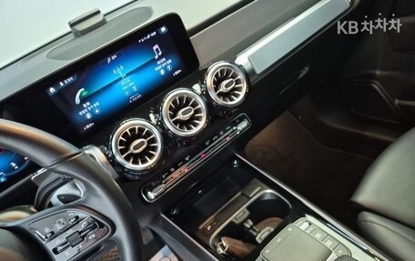 Mercedes-Benz GLB, 2020 год, 3 290 000 рублей, 11 фотография