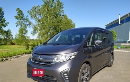 Honda Stepwgn IV, 2015 год, 1 980 000 рублей, 2 фотография