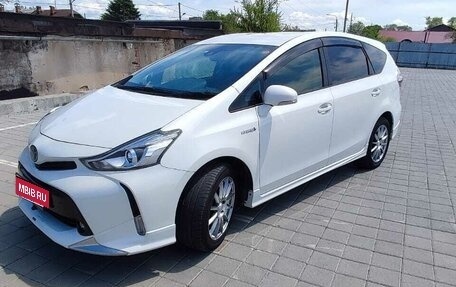 Toyota Prius Alpha I (ZVW40/41), 2019 год, 2 100 000 рублей, 17 фотография