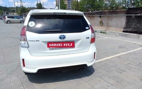 Toyota Prius Alpha I (ZVW40/41), 2019 год, 2 100 000 рублей, 18 фотография