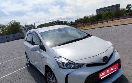 Toyota Prius Alpha I (ZVW40/41), 2019 год, 2 100 000 рублей, 16 фотография