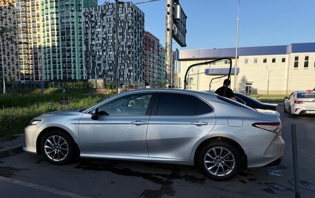 Toyota Camry, 2021 год, 3 800 000 рублей, 3 фотография